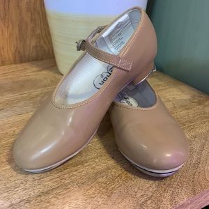 Girls Revolution Tap Shoes Size 4